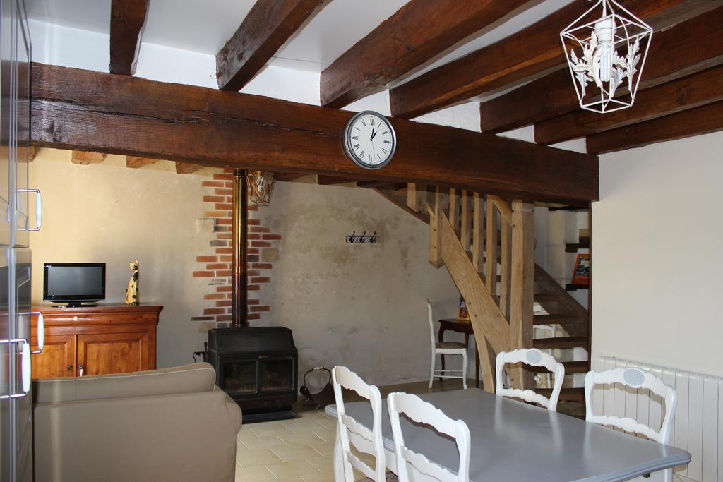 Gites A L'Ombre Des Chenes Chateauvieux  Room photo