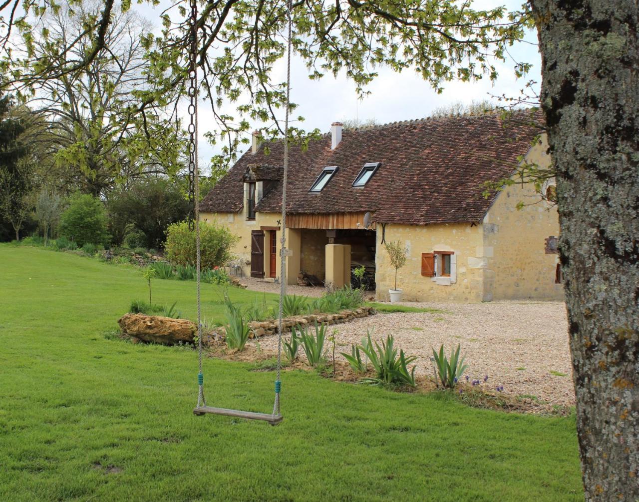 Gites A L'Ombre Des Chenes Chateauvieux  Exterior photo